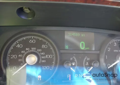 2007 Lincoln Town Car Signature из США, поврежденный, VIN 1LNHM81W97Y639882